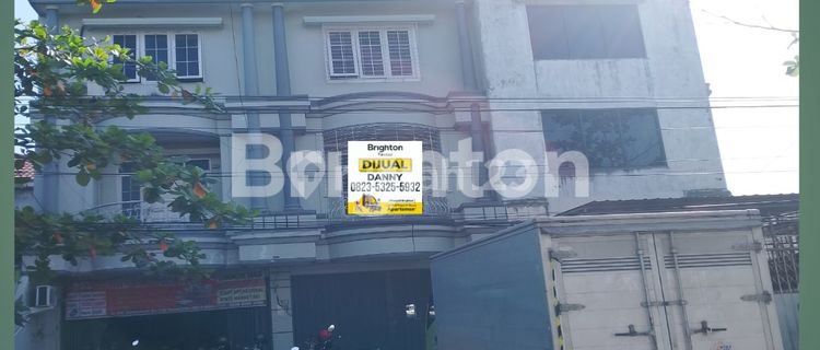 ruko 3 lantai dijual strategis di tengah kota 1