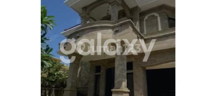 RUMAH SEMI VILLA DI MOH YAMIN RENON DENPASAR, BALI 1