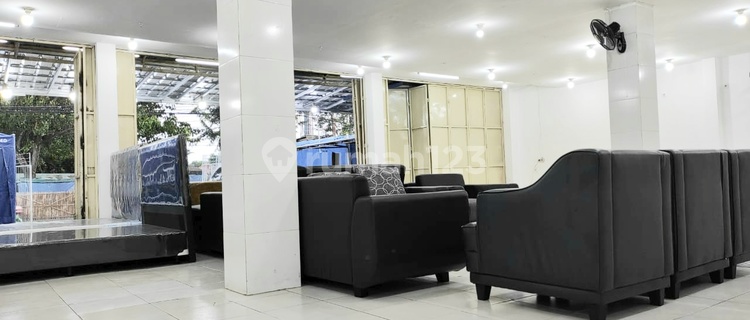 2-Story Attached Ruko Ex Minimarket in Pondok Kelapa, East Jakarta 1