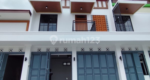 For Rent New Shop House on Jl. Gito Gati Near Sleman City Hall, Parking-Friendly Location & Wide Road Row, Donoharjo, Ngaglik, Sleman 1