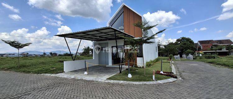 Rumah Strategis Harga 1 Juta An Scandinavian Style di Pusat Kota Jember 1