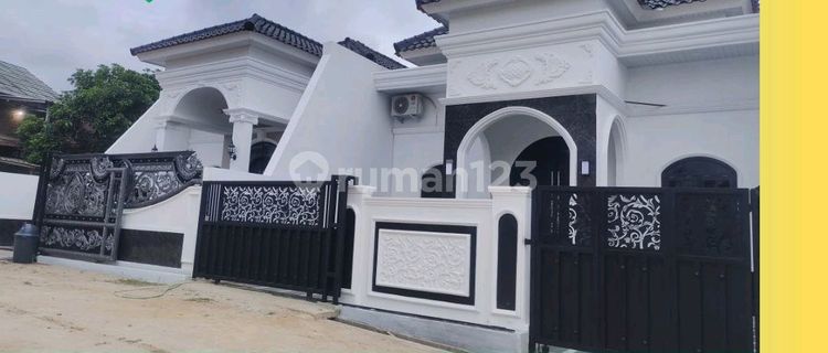 Rumah Mewah Desain Eropa Lokasi Sangat Strategis 1
