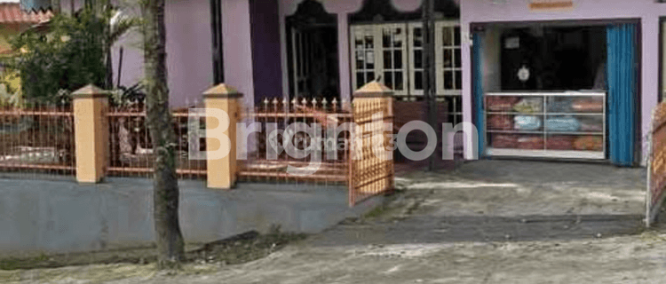 RUMAH DI PINGGIR JALAN SUMBER REJO  1