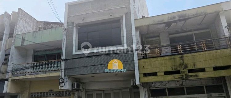 Cocok Untuk Usaha Kuliner. Lokasi Pusat Kota. Dekat Sekolah Dan Pusat Kuliner Di Wotgandul 1