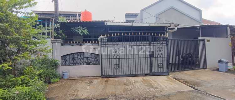 Disewakan Rumah di Duta Garden Jakarta Barat 1