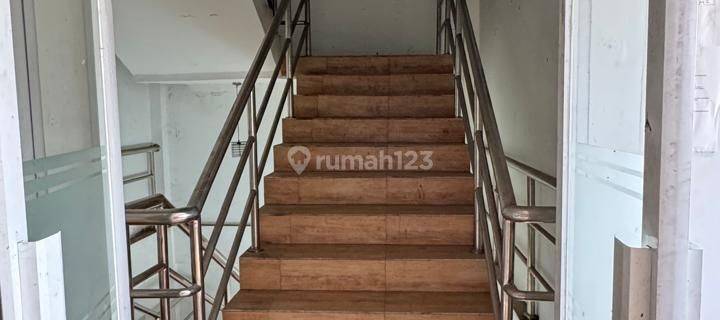 Ruko Di Villa Taman Bandara, Tangerang 1