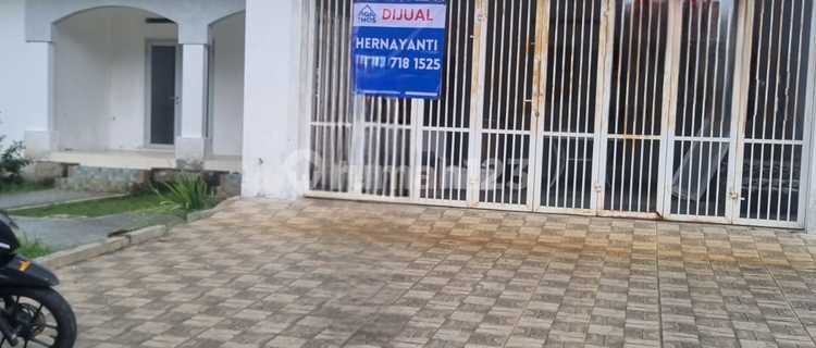 Lot for Sale with House, in Telaga Indah, Sentul Bogor 1