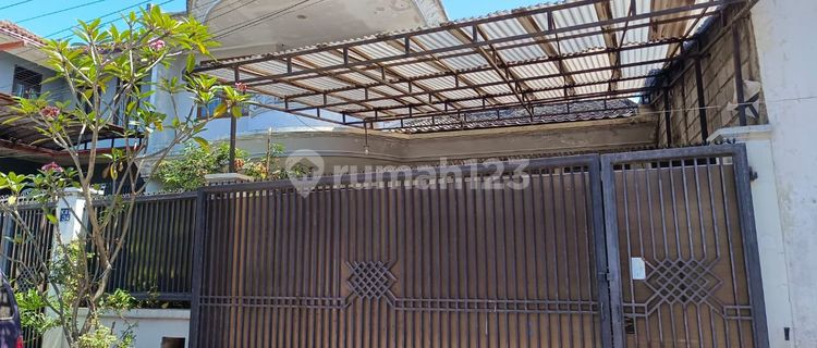 For Sale Fully Furnished Comfortable Ready-to-Occupy House Located in Sayap Pajajaran, Bandung 1