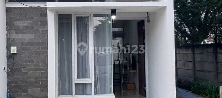 For Sale Comfortable Well-Maintained House Ready to Occupied Location in Ciwastra Cluster Bandung 1