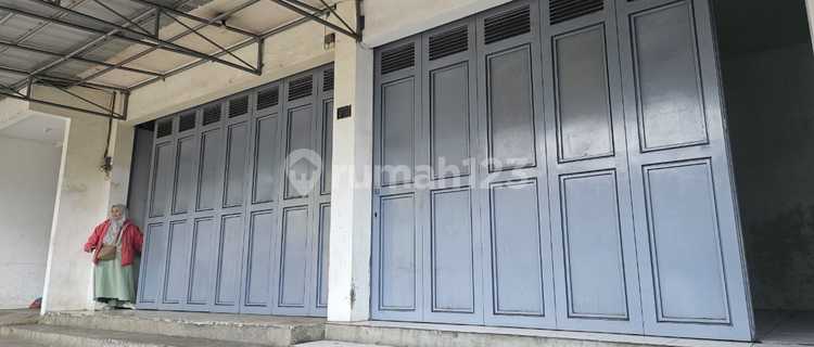 For Rent: Ready-to-Use Shop House, Comfortable, Well-Maintained, Highly Strategic Location in North Cimahi, Bandung 1