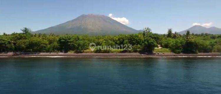 Tanah Pinggir Pantai Tulamben Bali View Gunung Agung 1