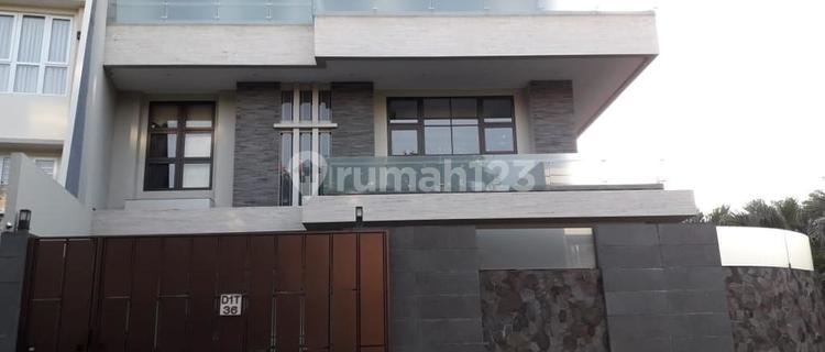 Rumah Mewah 3 Lantai Siap Huni di Kelapa Gading Jakarta Utara 1