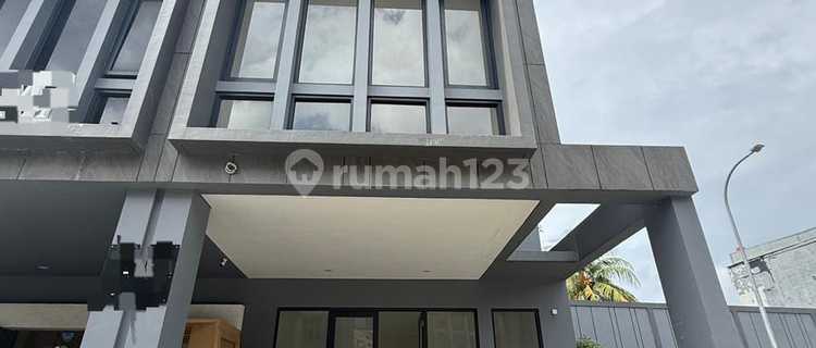 New Ruko in Excellent Condition, 3 Floors Ready for Occupancy in Elrey Biz Town BSD City, Tangerang 1