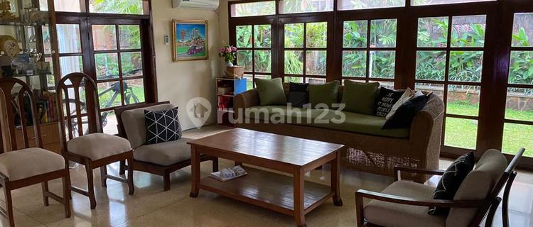 Rumah Luas Bebas Banjir Suasana Asri Letak Strategis di Kemang - Jakarta Timur 1