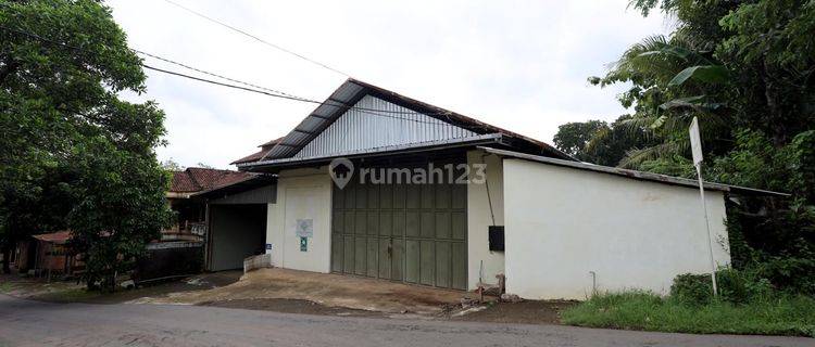 Gudang SHM Lokasi Strategis di Kecapi, Tahunan, Jepara 1