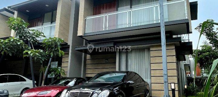 Rumah Mewah Hook 2 Lantai Murah, Jual Cepat Depok 1