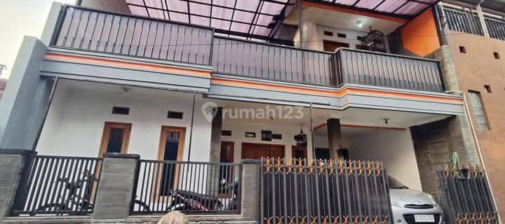 Rumah Dalam Komplek Padasuka 2 Lantai Furnished 1