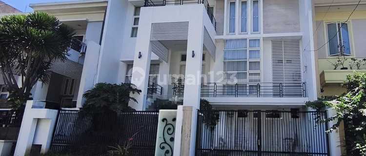 Araya 1 Ready to Live In Minimalist near Merr. 1