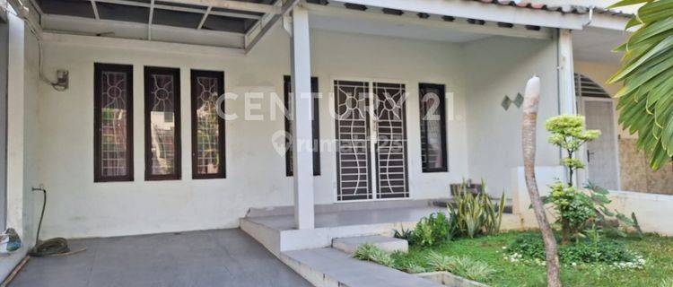 Dijual Rumah Bagus , Cantik  Siap Huni 1,5 Lt Meadowgreend Cemara 1