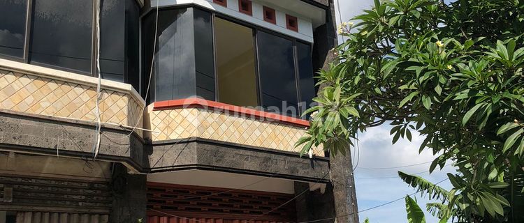 Strategic 3-Storey Shop House on Jalan Raya Cargo, Denpasar 1