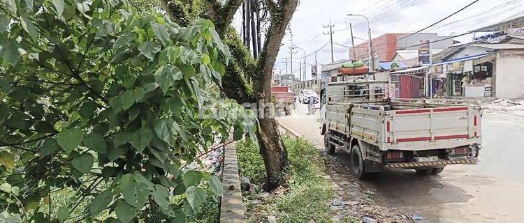 Tanah pinggir jalan poros kilo 15 1