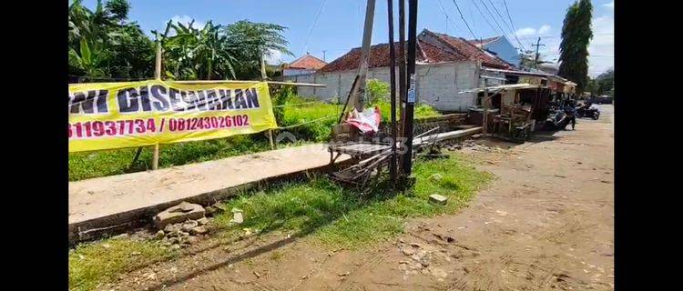 Disewakan Tanah di Pinggir Jalan Utama. Berada di Seberang Lapangan Sepak Bola Yang Akan Dibangun Toko Dan Bangunan Pelayanan Publik, Pasar Ciawitali, Ciamis SHM 700 m² 1