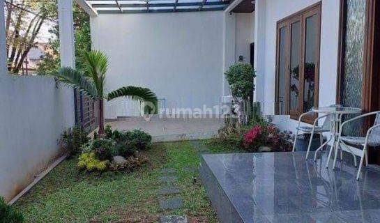 Dijual Rumah Mewah Semi Furnished Turangga 1