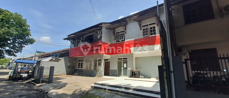 For Rent: 2 Adjacent Shophouses, 15 Meters Wide, 2 Floors, Suitable for All Businesses. Workshop. Minimarket. Restaurant. Clinic, etc. 1