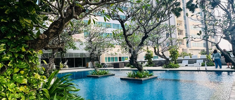 For Sale Essence Darmawangsa Apartment 2 Bedroom. Cozy and Beautiful Environment with Jogging Track, Pool, and Sports Club. Semi-Furnished 2 Bedroom Apartment. 1