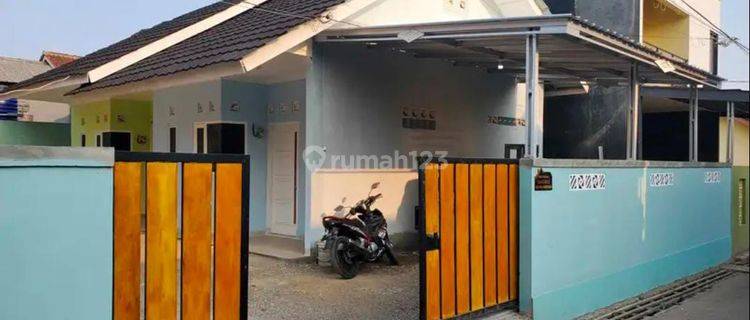 Rumah Bangunan Parkiran Luas Bisa di Kontrakan 2 Pintu Kontrakan Sandvile 1