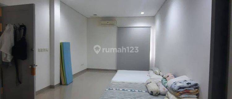 Dijual Rumah Bagus Dan Mewah Green Lake City Cluster Amerika , Jakarta Barat  1