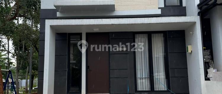 FOR RENT: CBD CIBUBUR HOUSE NEVER OCCUPIED AT ALL! 1