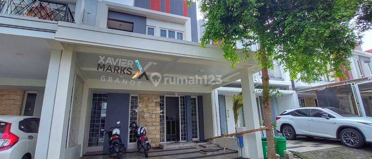 DISEWAKAN RUMAH SEMI FURNIISHED, ADA ROOFTOP LUAS, SIAP HUNI, GREEN ORCHID, MALANG 1