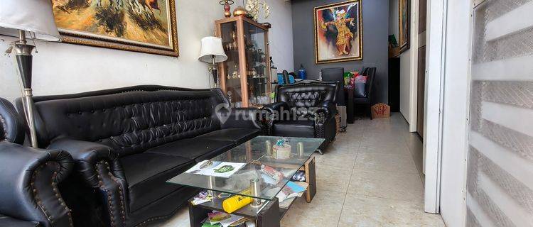 Rumah Bagus Dan Modern Di Puloasem Jakarta Timur S8676 1