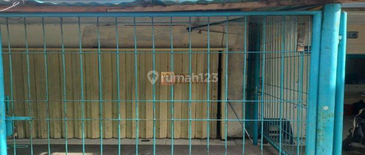 Disewakan kios usaha di jembatan lima strategis dekat dengan pasar  1