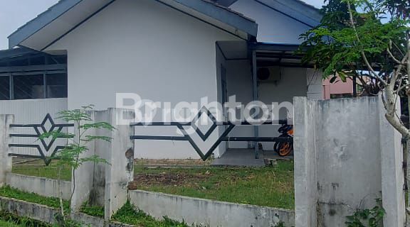 Rumah 1 lantai di sewa lokasi perumahan 1
