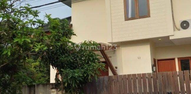 Rumah Elit 2 Lantai Siap Huni Taman Royal 2 Cipondoh 1