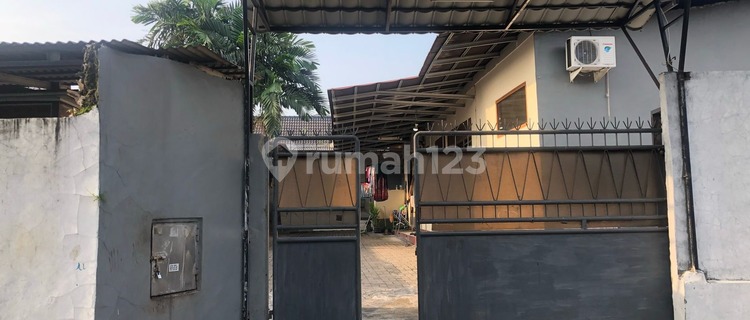 10-Door Boarding House Always Occupied in South Jakarta with SHM 1