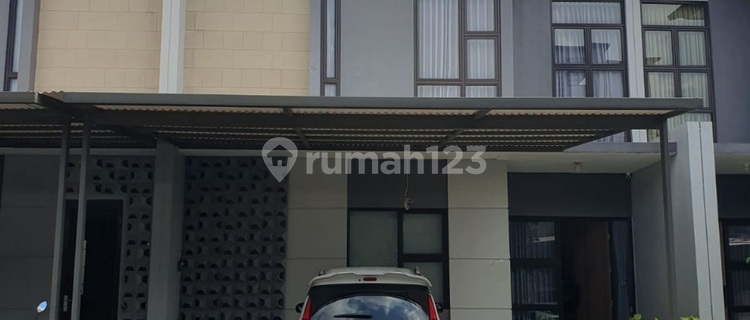 2-Story House in Grand Wisata 1