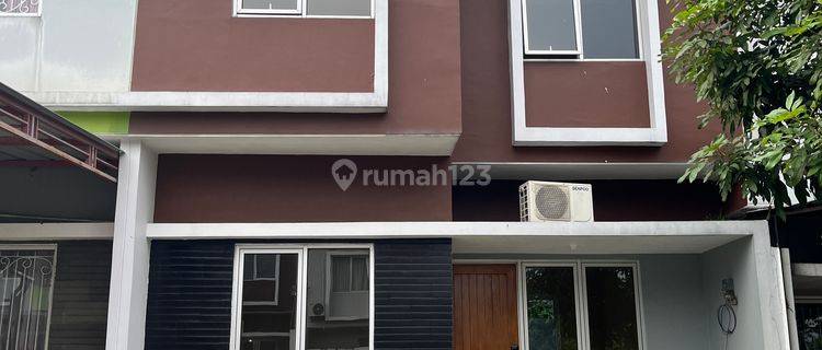 Disewakan Rumah 2 Lantai Fasilitas Lengkap di Cibinong, Bogor 1