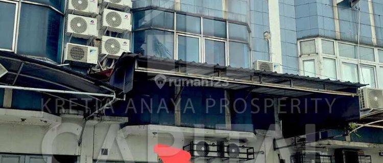 Ruko 3 Lantai Lokasi Strategis di Singgasana Pradana Bandung 1