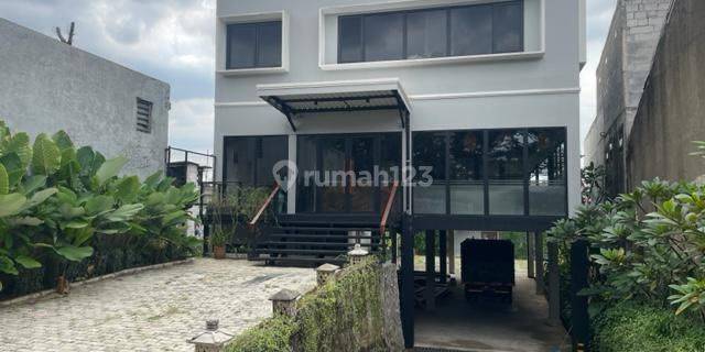 Dijual Tempat Usaha Bagus, Strategis, Tinggal Masuk 1