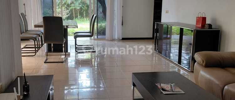Rumah 2 Lantai Furnish Nyaman Siap Huni di Kota Baru Parahyangan 1