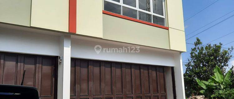 Ruko strategis siap pakai Bagus 160 m2 SHM mainroad Jl. Ciwaruga 1