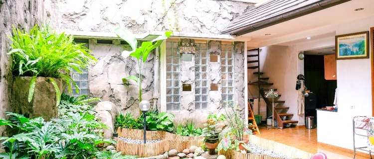 Strategic, Cheap, Good, Unfurnished House with SHM on Naripan Main Road 1