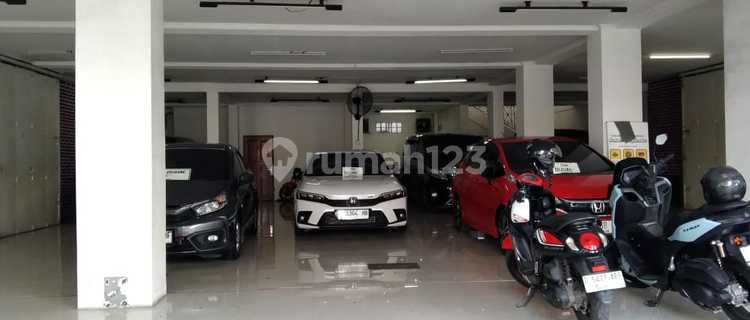 Ruang Usaha Bagus 500 m2 SHM Sayap Burangrang  1