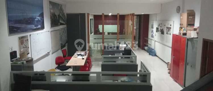 For Sale: Well-maintained and Nice Shop House on BKR Street. 1