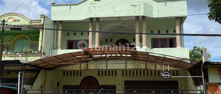 Rumah 2 Lantai di Area Dekat Kampus 1