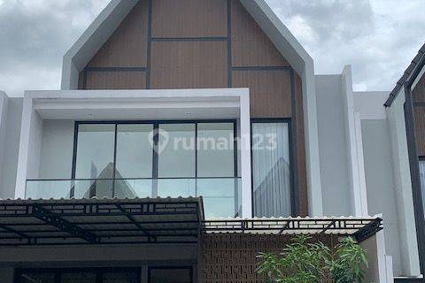 Rumah Siap Huni Lokasi Strategis di Pinewood Boulevard Utama, Cibanon Sukaraja, Sumarecon Bogor 1