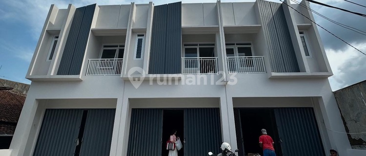 Newly Built Shop House for Rent, Ready to Use, Strategic Location in Tasik City Center 1